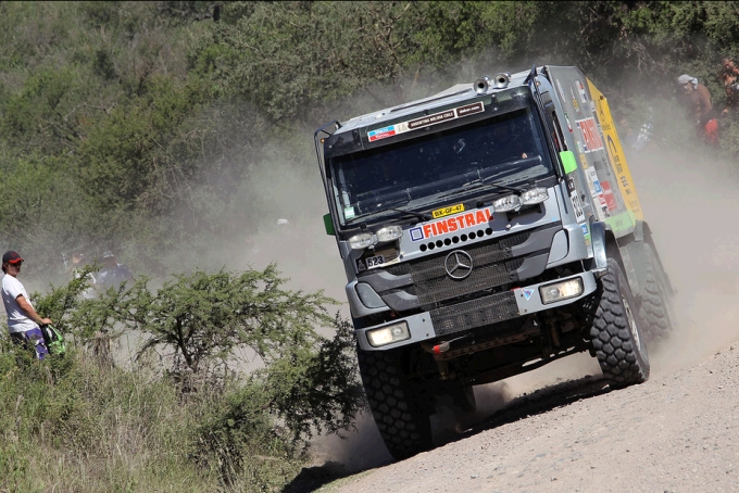 Bijltjesdag in de Dakar Rally, na Van Merksteijn ook Elfrink, Van Basel en Van Sinten uit de rally